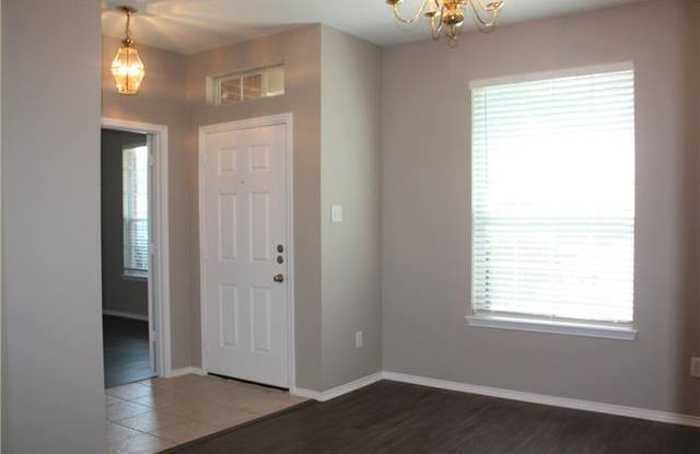 1537 Outerbridge Drive Gallery 2
