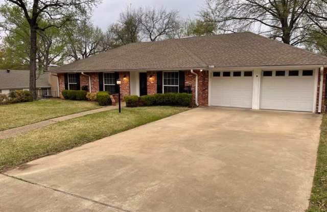 1120 Lancashire Drive photos photos