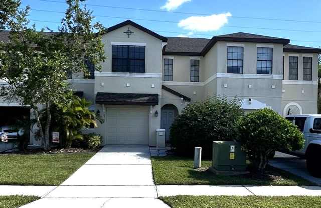 3 bed 2 1/2 bath townhouse in St Cloud photos photos