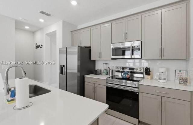 7913 SPECTRUM DR Gallery 4