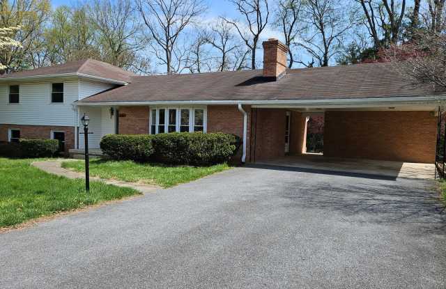 4 Bedroom Single Family Home photos photos