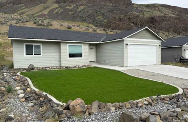 131 George Loop photos photos