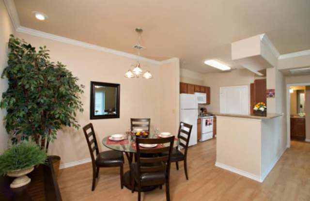 1850 Rogers Rd Gallery 4