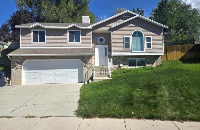 9353 Windflower Ln Gallery 1
