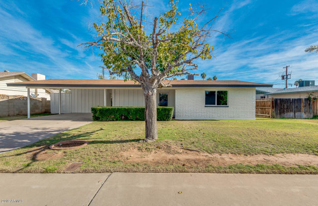 8027 N 55TH Drive - 8027 North 55th Drive, Glendale, AZ 85302