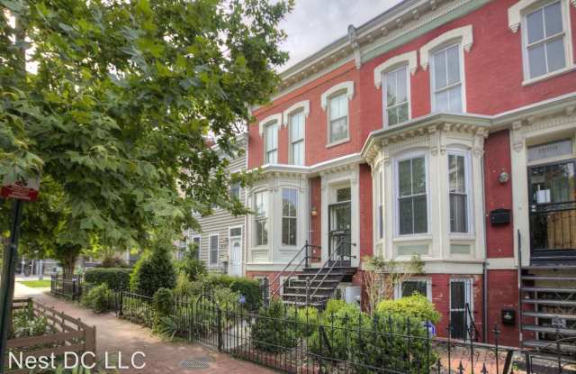 1011 S St NW Unit A Gallery 2