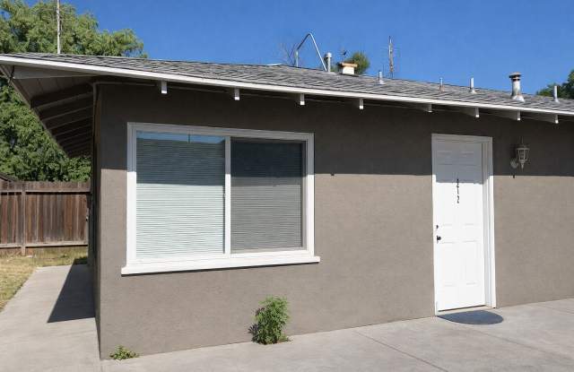 3612 E. Iowa Avenue photos photos