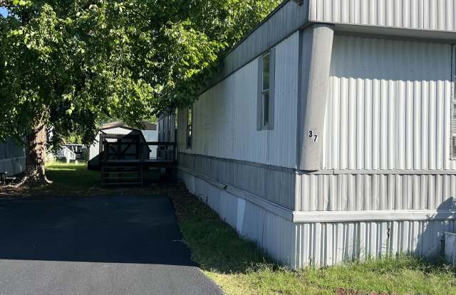 3951 South Mentor Avenue - 3951 South Mentor Avenue, Springfield, MO 65804