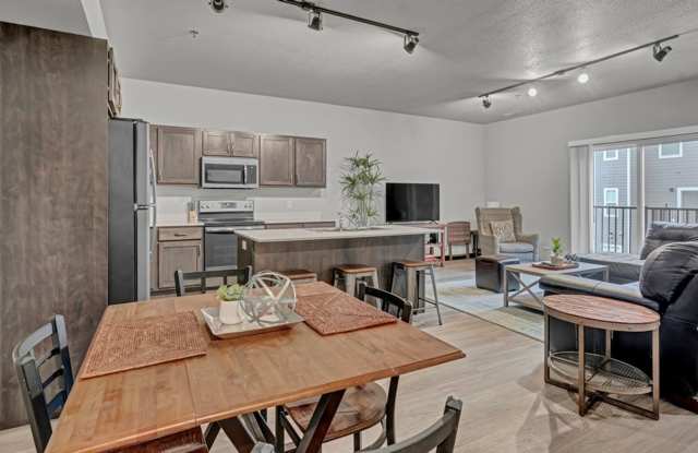 Pinnacle Villages - Waverly Gallery 4