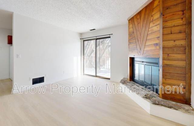 203 E Arbor-208F photos photos