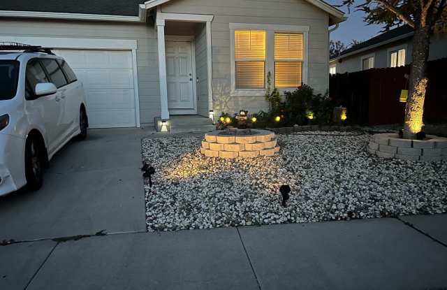 COMING SOON! Super Cute 4 Bedroom North Valleys Home for Rent! Gallery 1