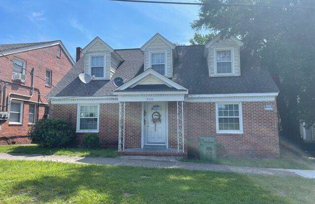 306 N 11th Street, 4 photos photos