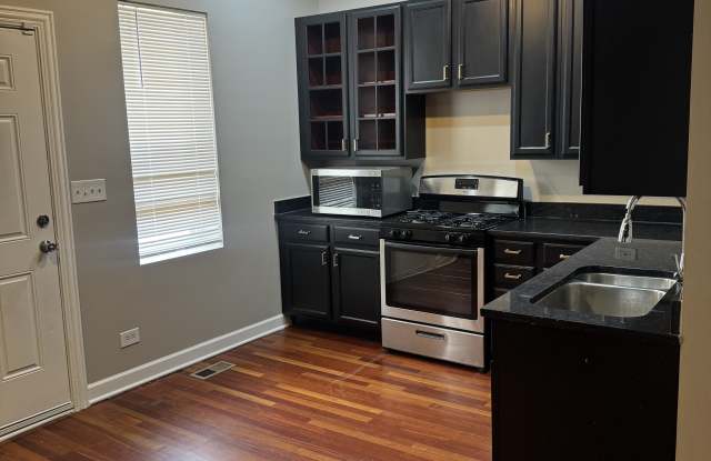 5741 S Calumet Ave photos photos
