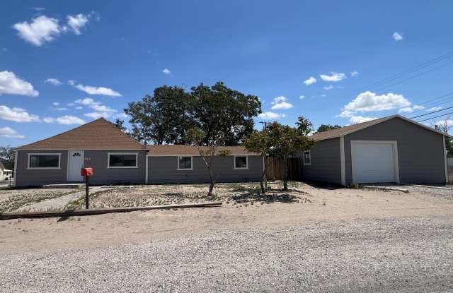 Renovated House for Rent in Fallon photos photos