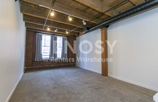 Studio Loft off Broadway Gallery 1