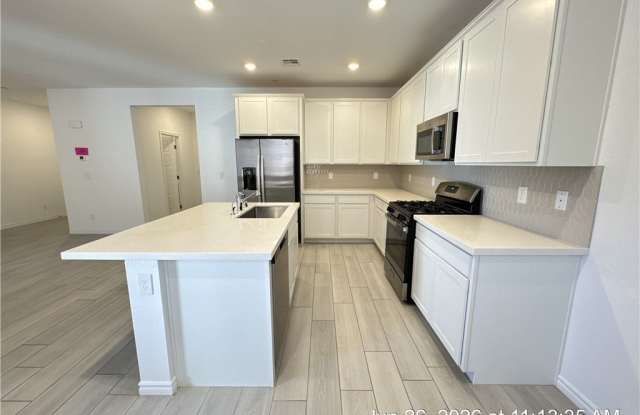1549 Eliana Crossing Place Gallery 3