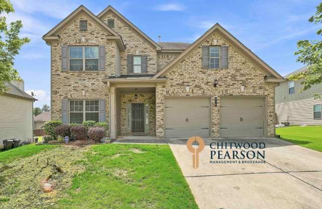 Spacious 5BR Home with Fenced Yard Near Downtown McDonough photos photos Spacious 5BR Home with Fenced Yard Near Downtown McDonough photos photos