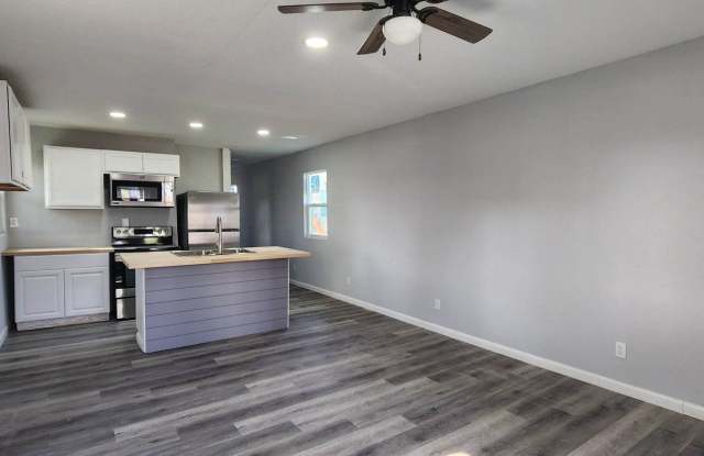 Spacious unit for rent! Gallery 4