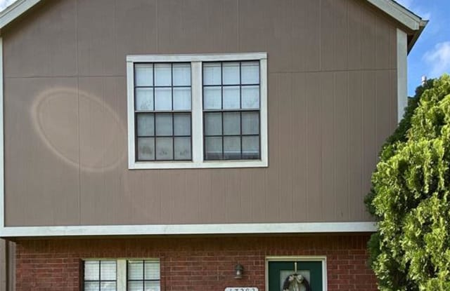 17283 Saturn Lane - 17283 Saturn Lane, Houston, TX 77058