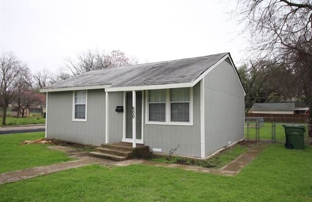 600 Moore Street - 600 Moore Street, Garland, TX 75040