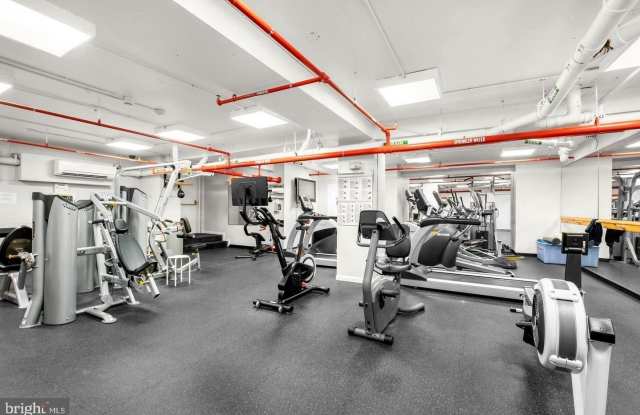 226 W RITTENHOUSE Square unit: 1718 photos photos