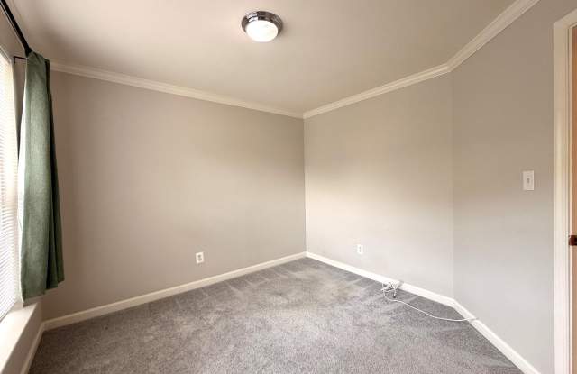 13700 BARKSDALE Drive Gallery 4