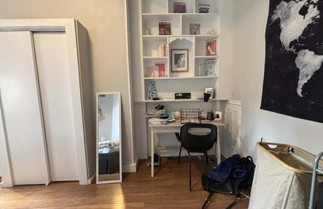 468 Commonwealth Ave. Gallery 3