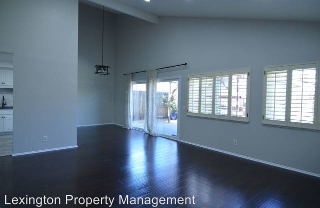 177 Heather Ridge Avenue Gallery 4