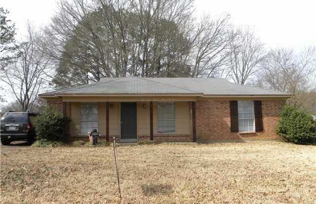 983 POPLAR LEAF - 983 Poplar Leaf Road, Collierville, TN 38017