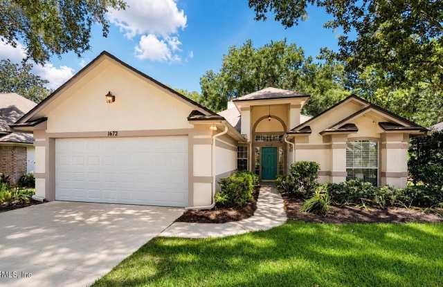 1672 BLUE HERON Lane Gallery 1