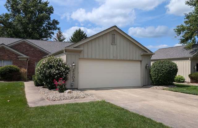 Bright 2 Bed, 2 Bath on a Golf Course - 2303 Eagle Ridge Road, Champaign County, IL 61822