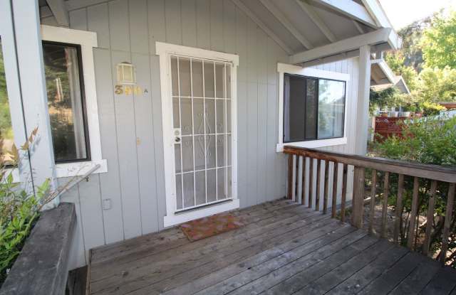 Nice 2bd/1ba house on the westside - Petaluma photos photos