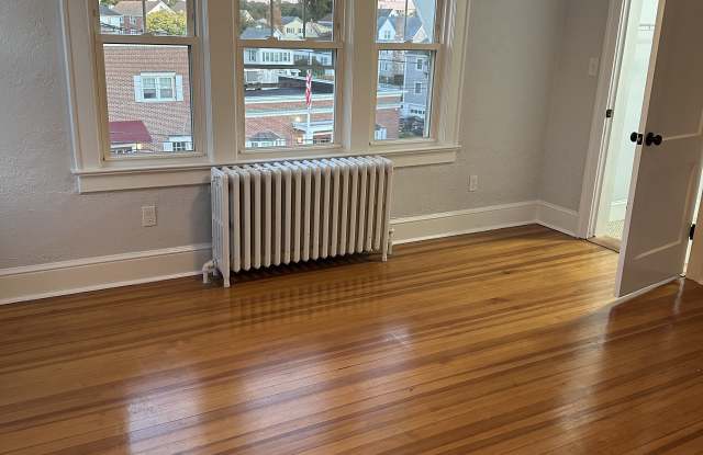 149 Hamilton Avenue Gallery 1