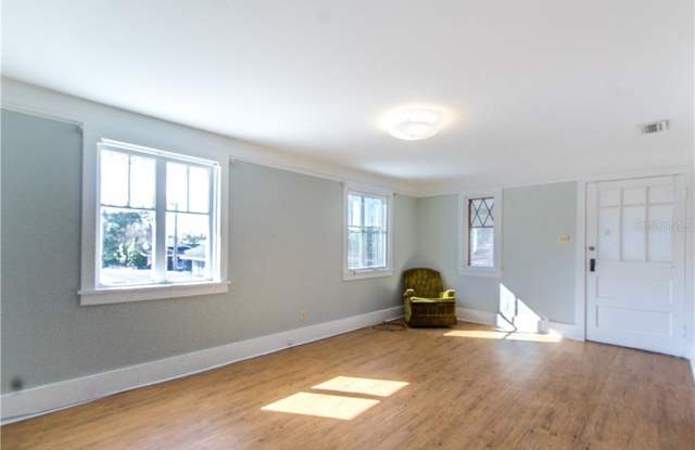 802 E CAYUGA STREET Gallery 3