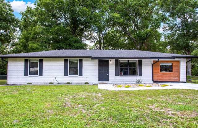 821-a PARKWOOD PLACE - 821 Parkwood Place, Starke, FL 32091