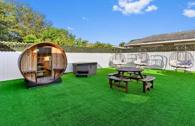 2128 Dock Street photos photos