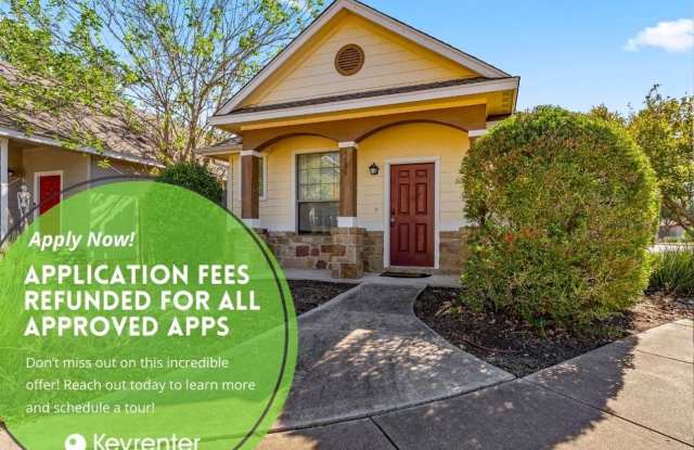 Beautiful 2 bedroom, 1 bathroom home in Hornsby Bend!!! photos photos