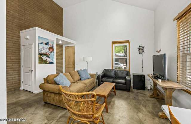 527 N Jacobus Avenue Gallery 4