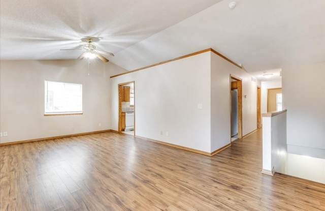 Spacious 4 Bedroom Gallery 4