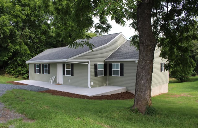 496 Stage Road photos photos