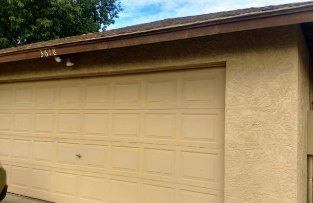 3618 W BEHREND Drive Gallery 2
