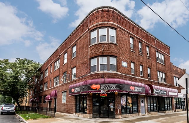 5125 W Madison St photos photos