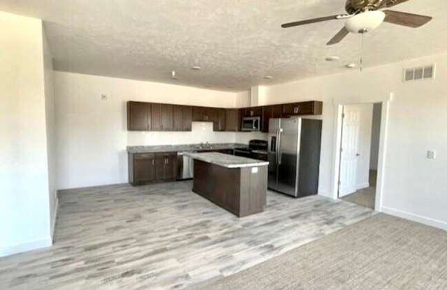 1170 Plymouth Avenue Northeast - 3 photos photos
