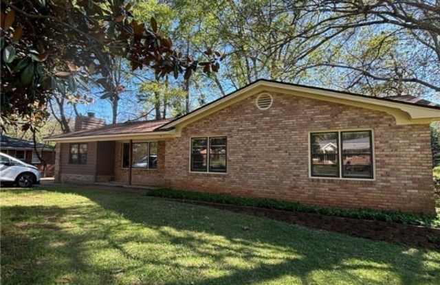 125 Hunt Road Gallery 2