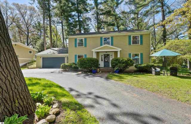 1310 Peninsula Court photos photos