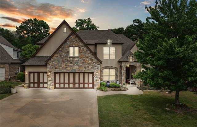 Stunning 5 bedroom 4.5 bath in Stonebrooke Glenn photos photos