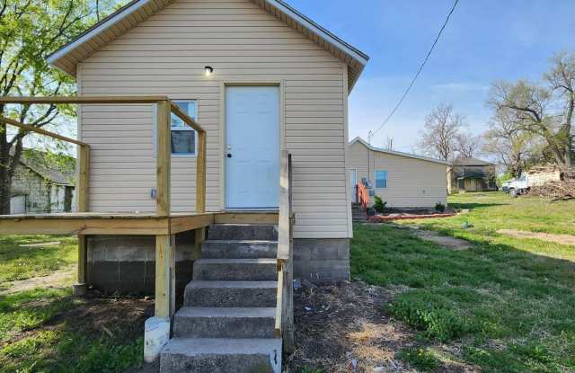 Spacious unit for rent! photos photos