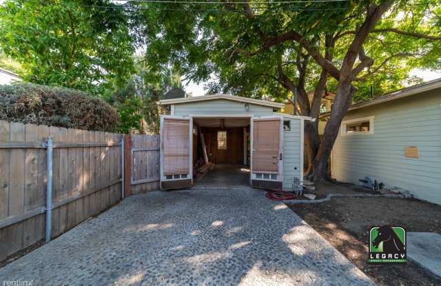 639 North La Fayette Park Place Gallery 4