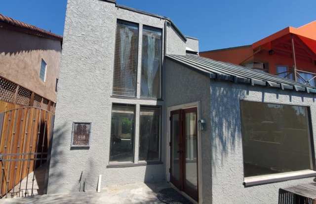 441 Carroll Canal Gallery 3