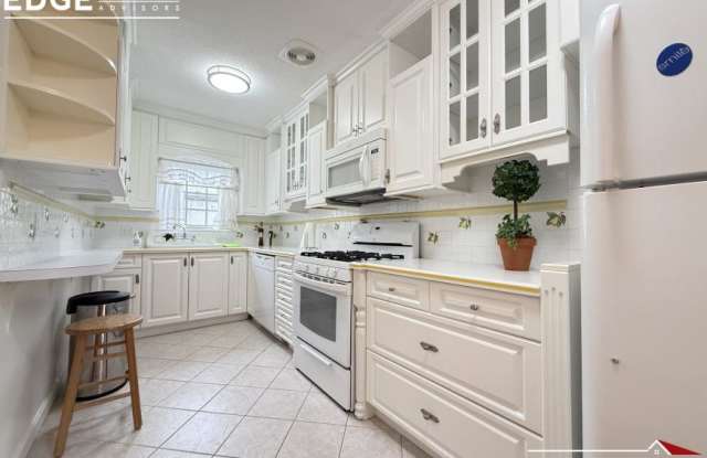 137 Lake Shore Rd. photos photos